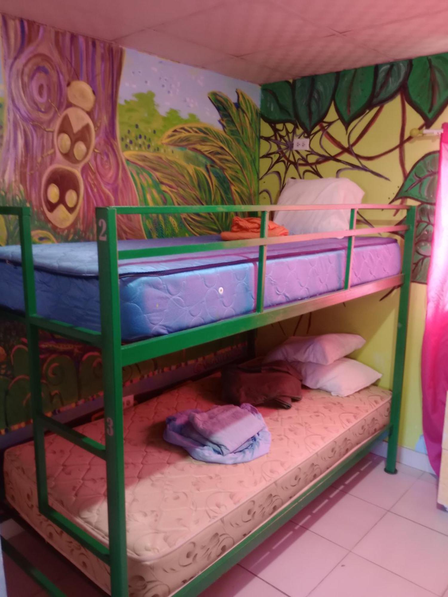 Taca Tucan Hostel Плайя-Бланка Экстерьер фото